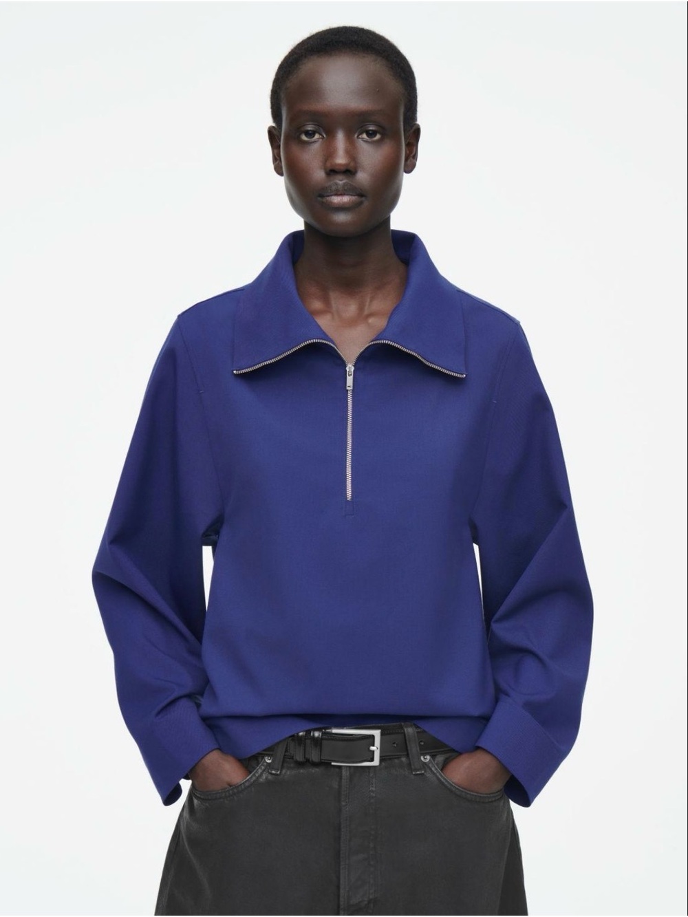 NWT COS WOOL-BLEND HALF-ZIP BLOUSE.
Size 2.
